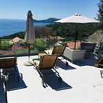 別荘 Haus Stjepo-ferienwohnung 2 *