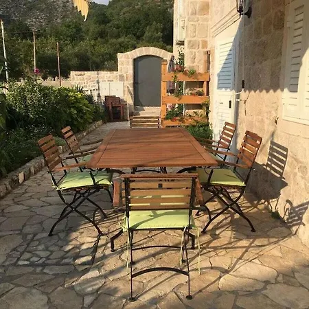 Haus Stjepo-ferienwohnung 2 * オラサック
