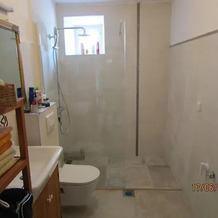 Haus Stjepo-ferienwohnung 2 * אורסאץ